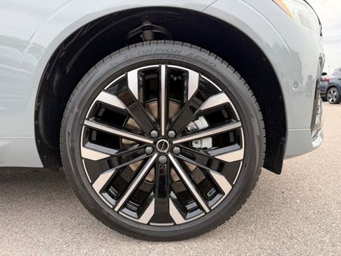 New 2026 Volvo XC60 B5 Ultra w/ Protection Package Premier image 7