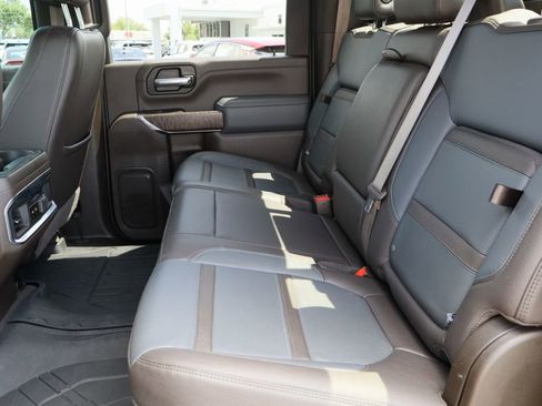 Certified 2022 GMC Sierra 2500 Denali w/ Denali Ultimate Package AWD/4WD image 27