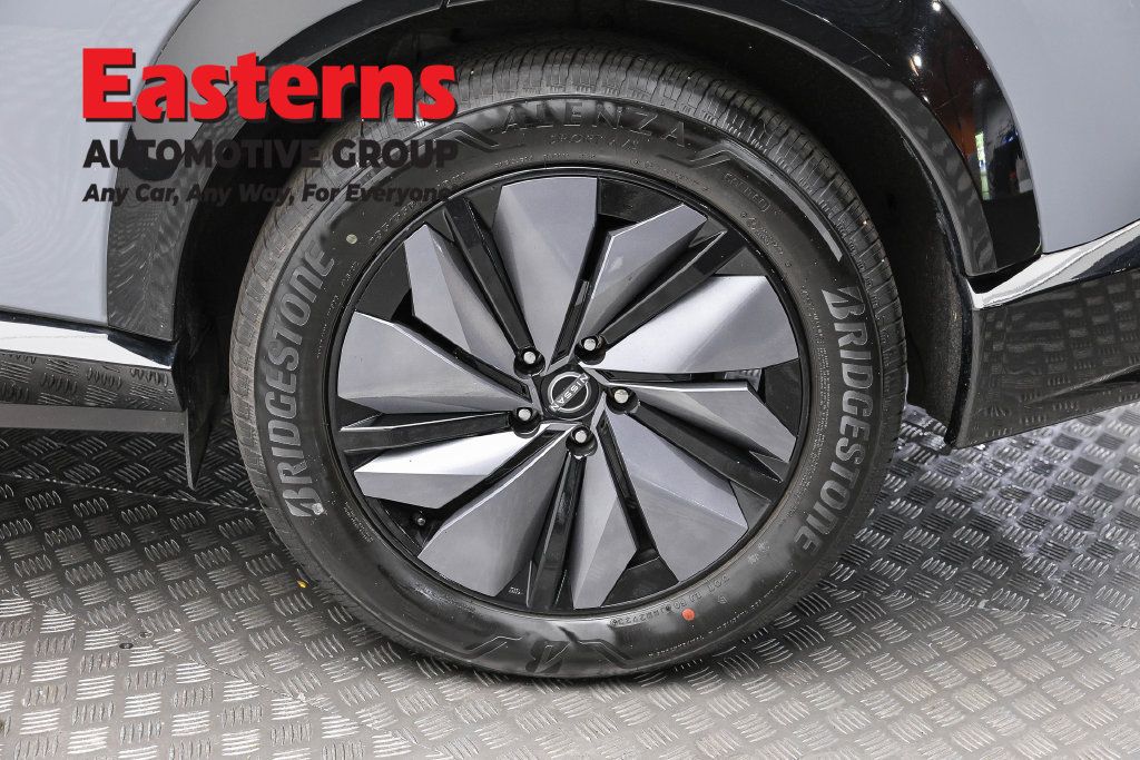 Used 2023 Nissan Ariya AWD image 10