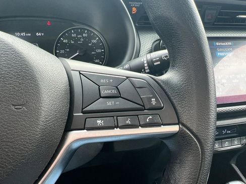 Used 2022 Nissan Kicks SV image 20