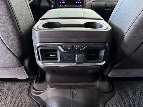 Certified 2023 GMC Sierra 3500 Denali w/ Denali Black Diamond Edition AWD/4WD image 31