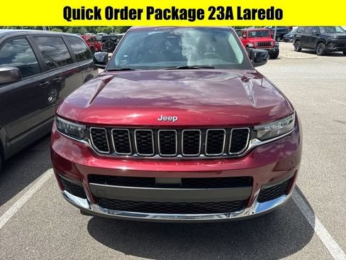 Used 2023 Jeep Grand Cherokee L Laredo w/ Luxury Tech Group I AWD/4WD image 2