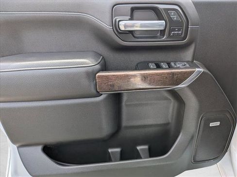 Used 2022 GMC Sierra 2500 Denali AWD/4WD image 9