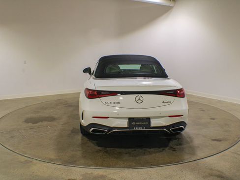 Used 2025 Mercedes-Benz CLE 300 4MATIC Cabriolet image 4