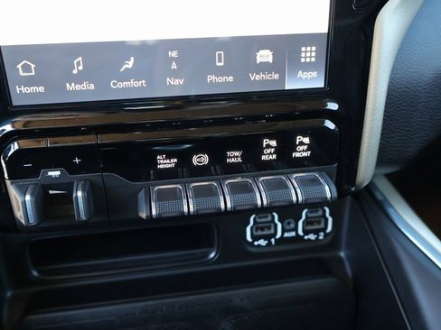 Used 2023 RAM 3500 Laramie image 29