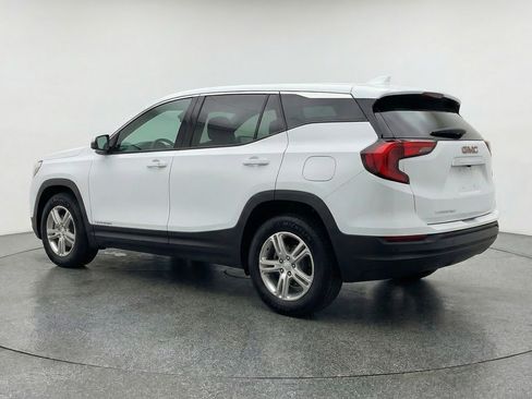 Used 2024 GMC Terrain SLE image 6