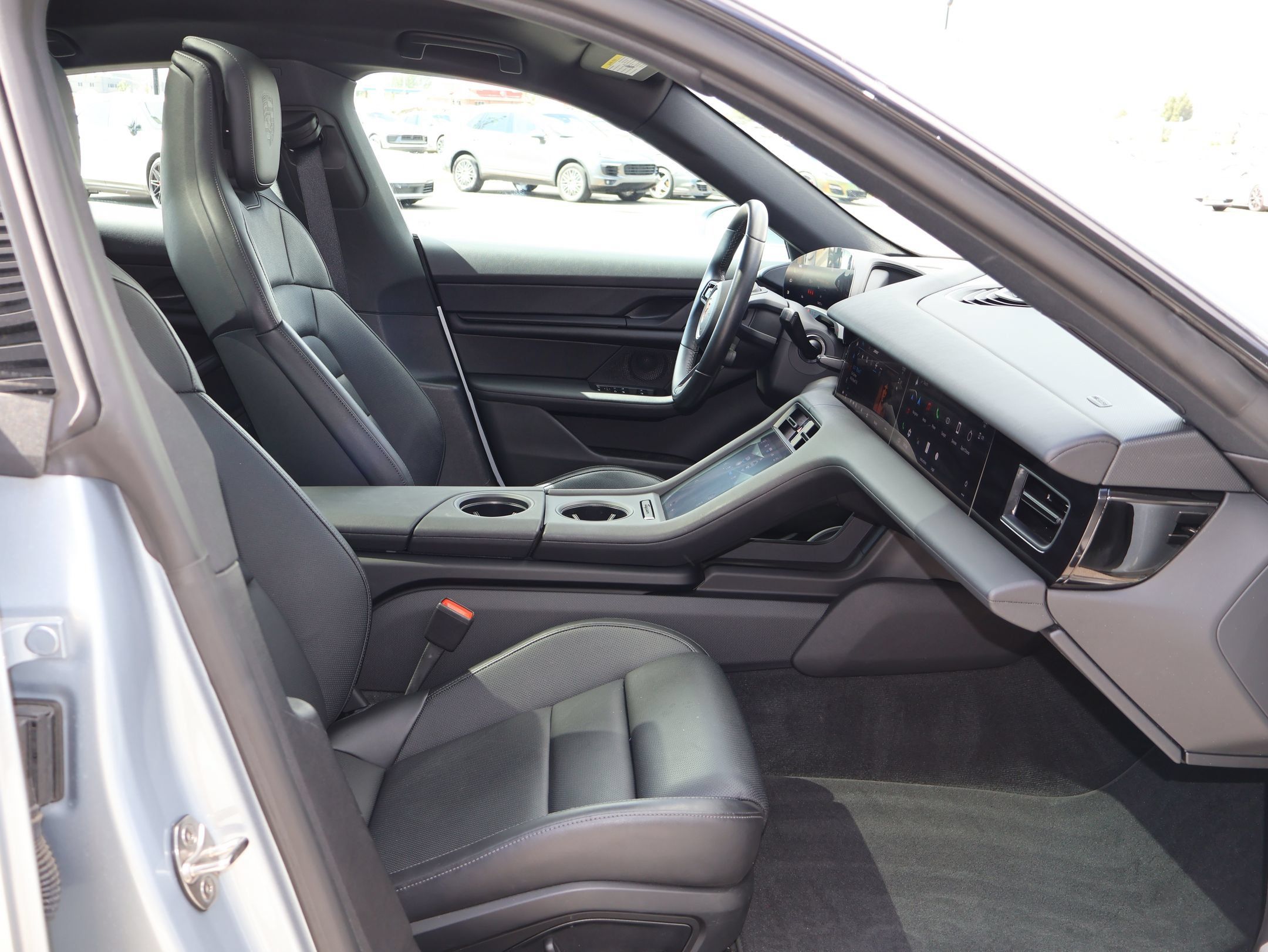 Certified 2024 Porsche Taycan 4S AWD/4WD image 34