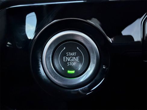 Used 2024 Chevrolet Silverado 1500 RST image 25