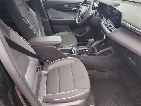 Used 2025 Chevrolet TrailBlazer LT image 25