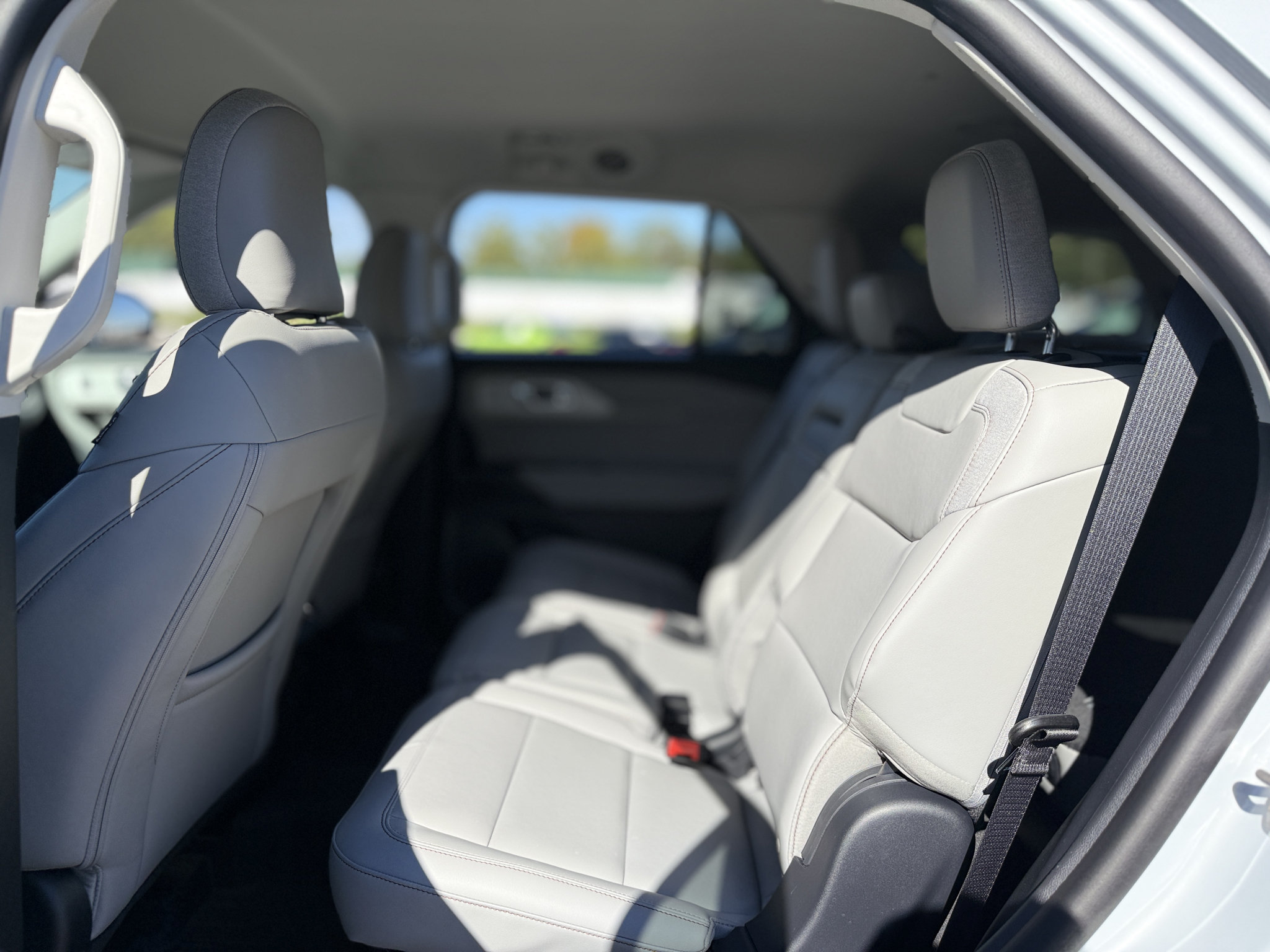 Used 2026 Ford Explorer Active w/ Active Comfort Package RWD image 29