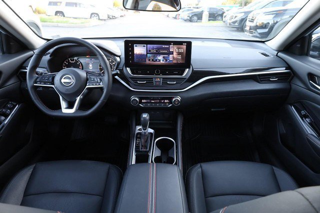 Certified 2025 Nissan Altima 2.5 SR w/ SR Premium Package FWD image 23