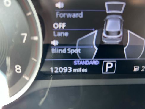 Used 2025 INFINITI QX50 Sport AWD/4WD image 12