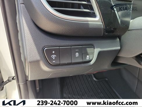 New 2026 Kia Seltos S FWD image 21