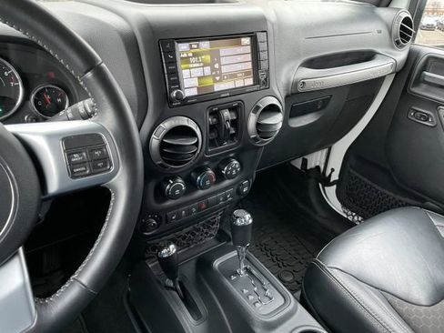 Used 2017 Jeep Wrangler Unlimited Sport image 21