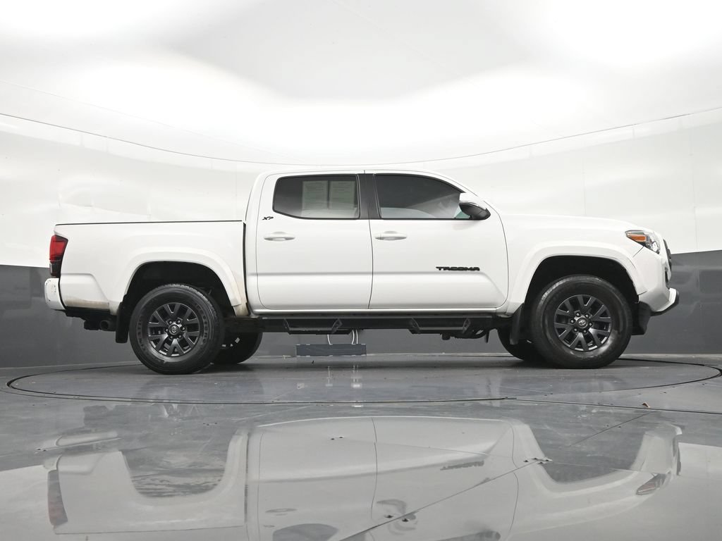Used 2023 Toyota Tacoma SR5 AWD/4WD image 29