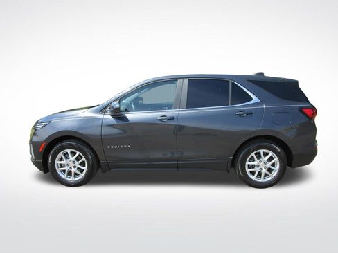 Used 2023 Chevrolet Equinox LT w/ LPO, Floor Liner Package FWD image 3