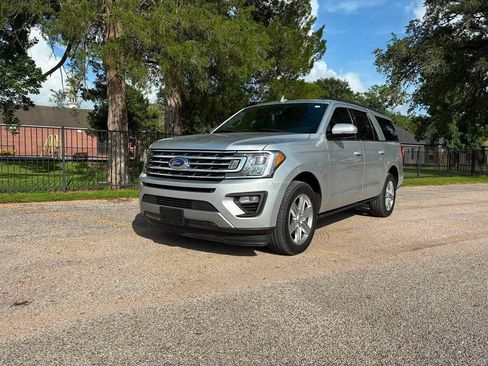 Used 2019 Ford Expedition Max XLT w/ Equipment Group 202A RWD image 2