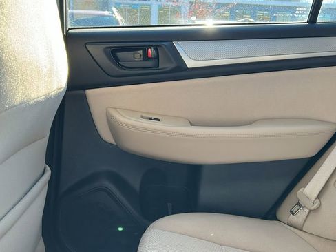 Used 2018 Subaru Outback 2.5i image 24