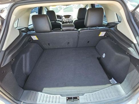 Used 2014 Ford Focus Titanium FWD image 22