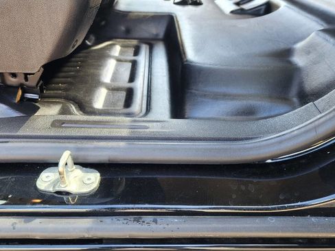 Used 2022 Chevrolet Colorado LT w/ Fleet Safety Package image 39