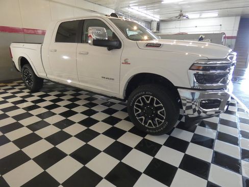 New 2026 RAM 2500 Limited image 4