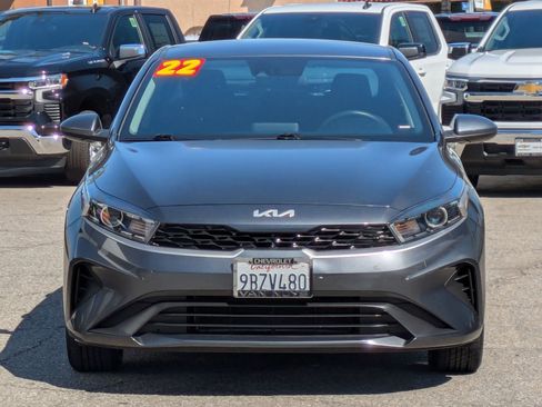Used 2022 Kia Forte LXS image 2