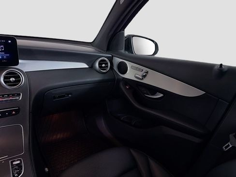 Certified 2022 Mercedes-Benz GLC 300 image 25