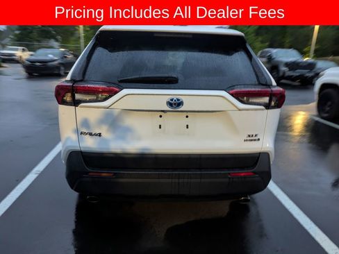 Used 2024 Toyota RAV4 XLE AWD/4WD image 6