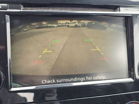 Used 2021 Nissan Rogue Sport S image 14