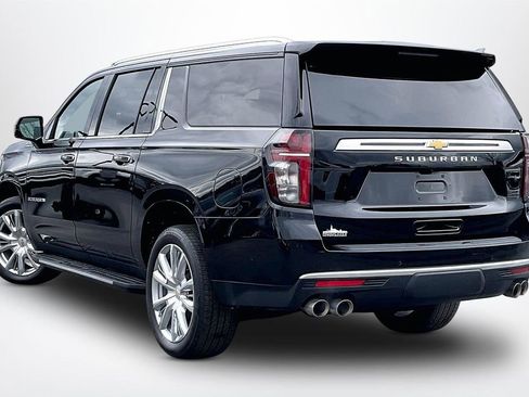 Used 2024 Chevrolet Suburban High Country w/ Advanced Technology Package image 5