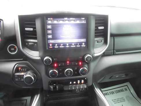 Used 2021 RAM 1500 Big Horn image 22