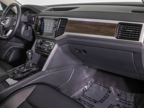 Used 2023 Volkswagen Atlas SE w/ Panoramic Sunroof Package image 46