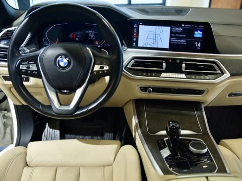 Used 2022 BMW X5 xDrive40i w/ Premium Package AWD/4WD image 12