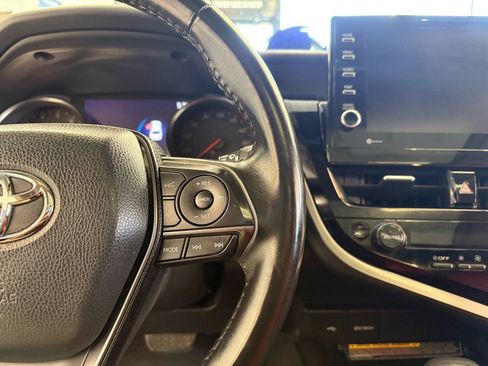 Used 2021 Toyota Camry XSE image 19