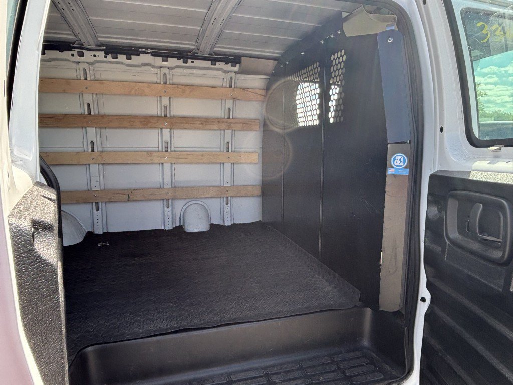 Used 2025 Chevrolet Express 2500 w/ Driver Convenience Package RWD image 15