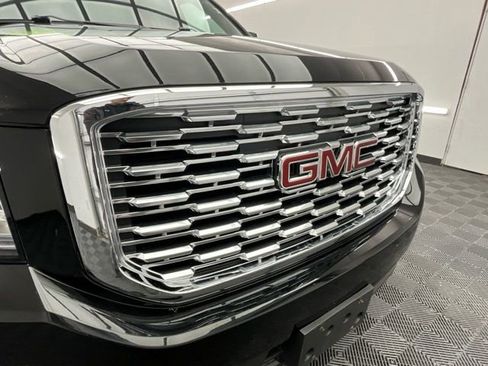 Used 2019 GMC Yukon Denali w/ Denali Ultimate Package image 28