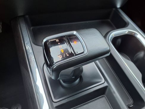 Used 2023 Chevrolet Silverado 1500 LTZ AWD/4WD image 24
