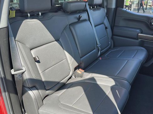 Used 2022 Chevrolet Silverado 1500 LT Trail Boss w/ LT Trail Boss Premium Package image 17