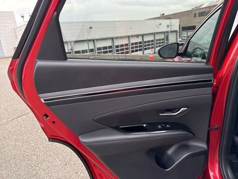 Certified 2023 Hyundai Tucson Limited image 29