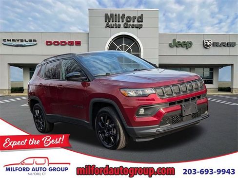 Used 2022 Jeep Compass Altitude w/ Convenience Group image 1
