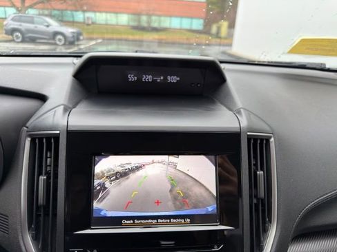 Used 2019 Subaru Crosstrek 2.0i Premium w/ Eyesight System image 10