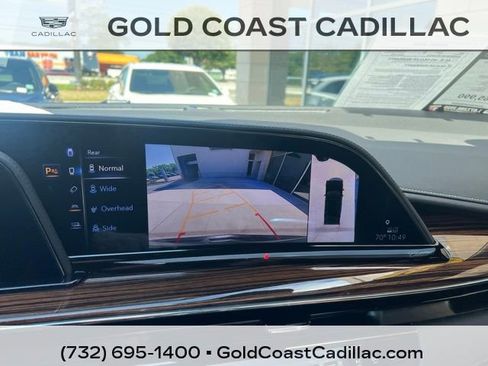 Used 2023 Cadillac Escalade Premium Luxury AWD/4WD image 28