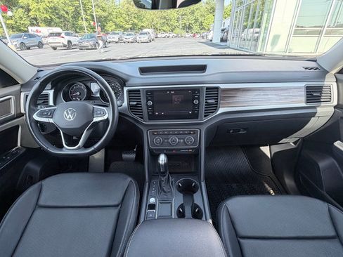 Used 2021 Volkswagen Atlas SE FWD image 12