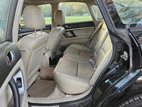 Used 2005 Subaru Outback 3.0R image 15