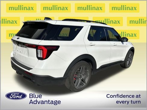 Certified 2025 Ford Explorer ST-Line w/ Premium Package image 2