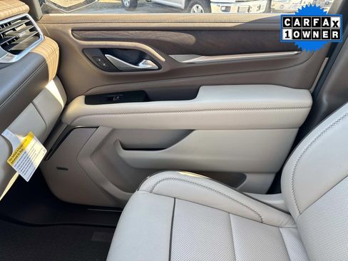 Used 2021 GMC Yukon XL Denali image 28