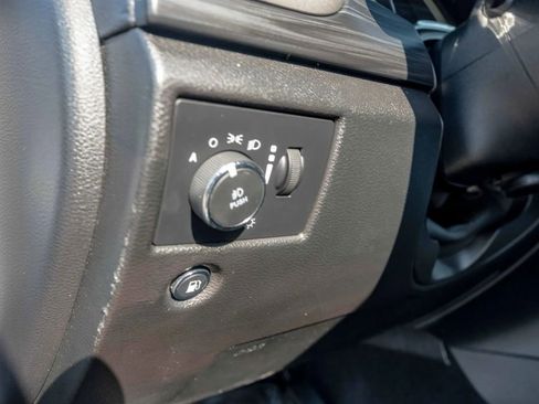 Used 2020 Jeep Grand Cherokee Limited image 33