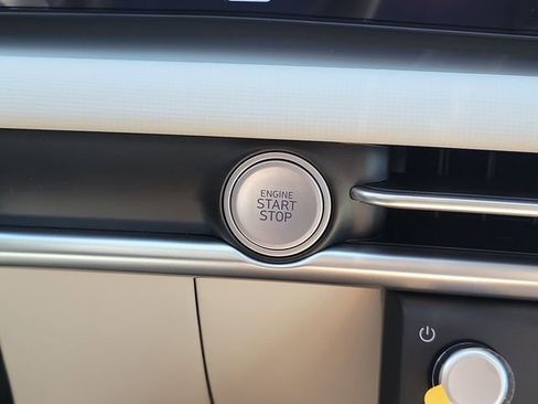 New 2026 Hyundai Tucson SE FWD image 10