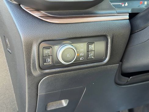 Used 2021 Ford Explorer Limited w/ Hybrid Equipment Group 310A AWD/4WD image 16