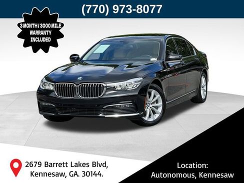 Used 2018 BMW 740i image 1